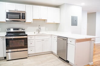 4-2B Kitchen - Kenmore Apartments