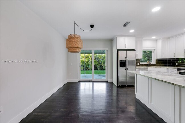 Foto del edificio - 6700 SW 49th Terrace
