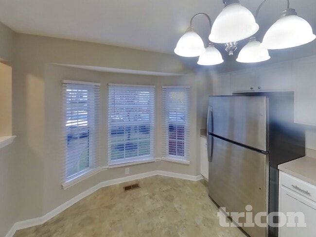 Building Photo - 367 Woodland Green Ct