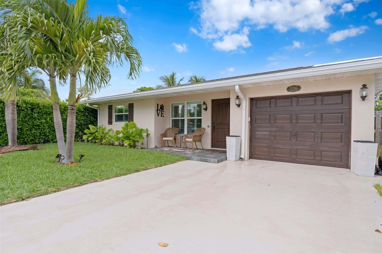 Primary Photo - 226 Fordham Dr