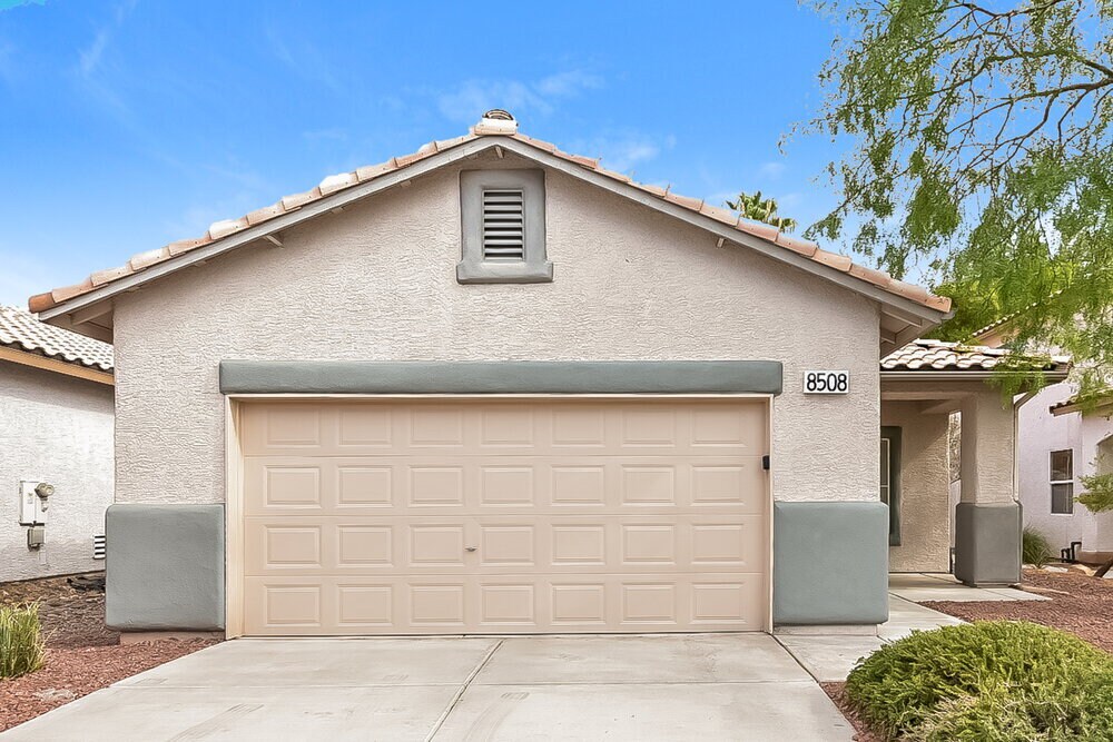 Foto principal - 8508 Last Point Ave