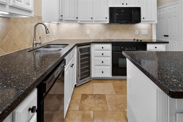 Foto del edificio - 2122 Clear Lake Rd