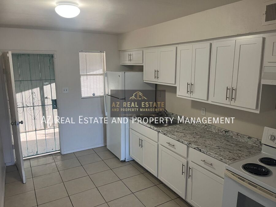 Foto principal - 1938 W Berridge Ln