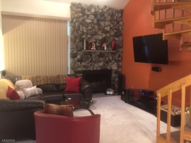 Foto del edificio - 541 Clubhouse Ct