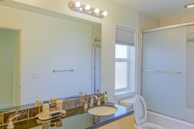 Foto del edificio - 1236 Poplar Ave