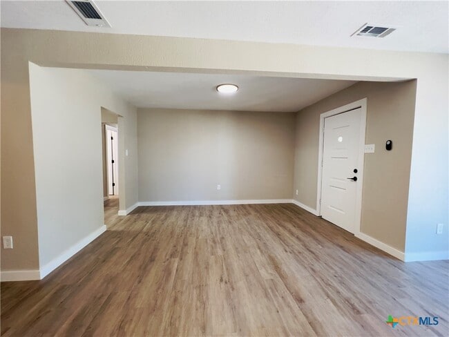 Foto del edificio - 105 Nauert St