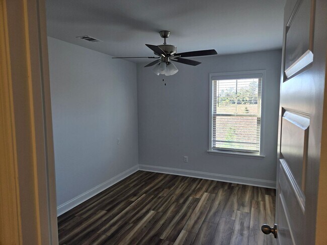 Building Photo - Brand New 4 Bedroom Townhome!!!
