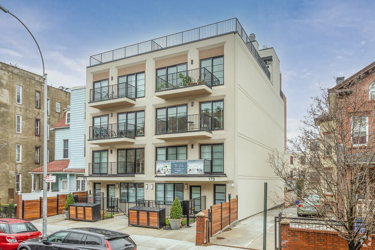 Foto principal - 171 Lefferts Pl