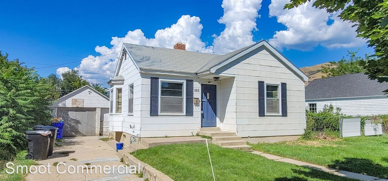 Primary Photo - 3 br, 1 bath House - 165 E 400 N