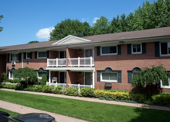 Foto del edificio - Fairfield Estates At Farmingdale Village