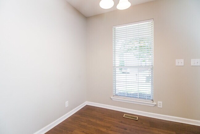 Building Photo - 4124 Pleasant Colony Dr
