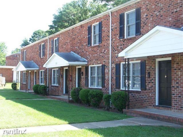 Primary Photo - 1619 Crest Rd