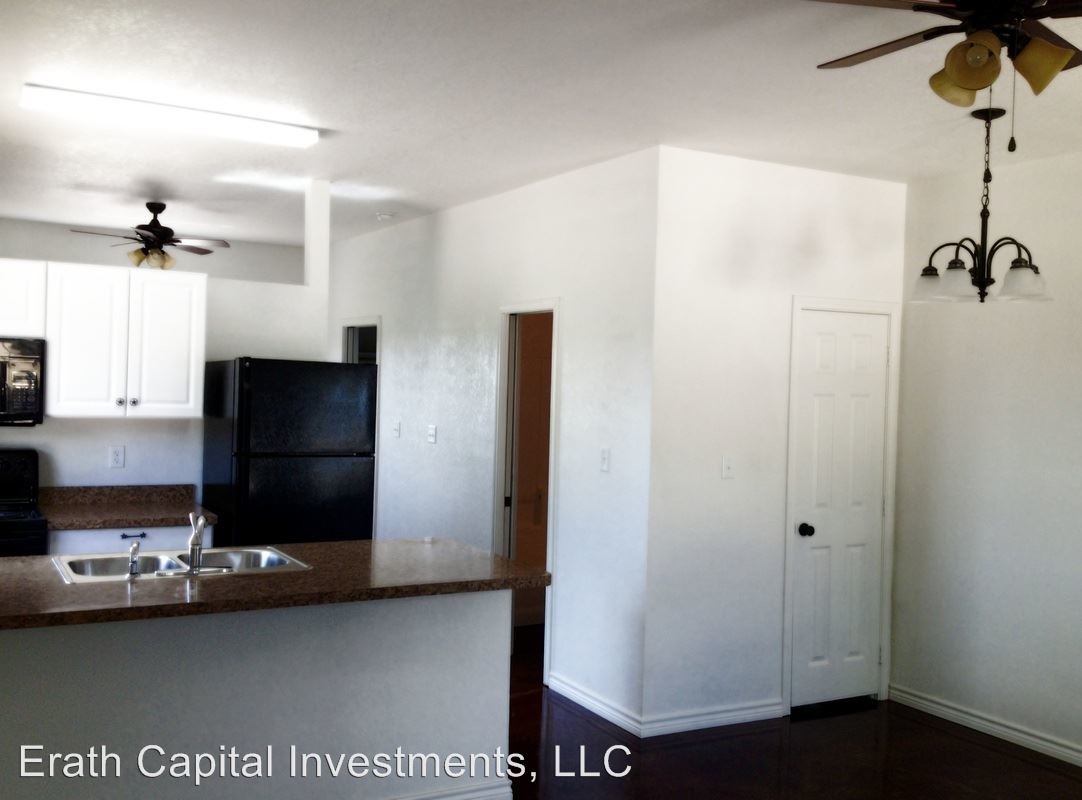 Building Photo - 590 US-281