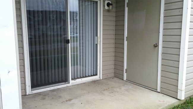 Foto del edificio - 4107 Blue Lick Ct