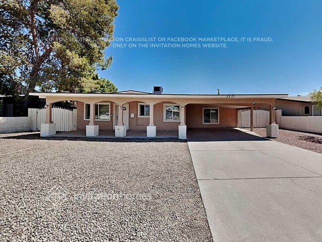 Building Photo - 2201 W Cortez St