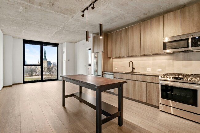 Foto del edificio - 1448 W Randolph St