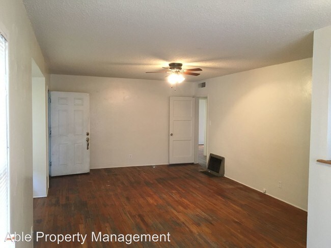 Building Photo - 3 br, 1 bath House - 111 Oakdale Dr.