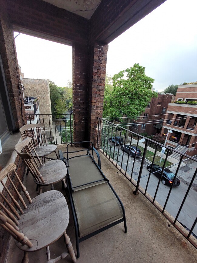 Building Photo - 2751 N Mildred Ave