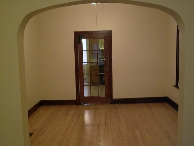Building Photo - 1235 Kenilworth Ave