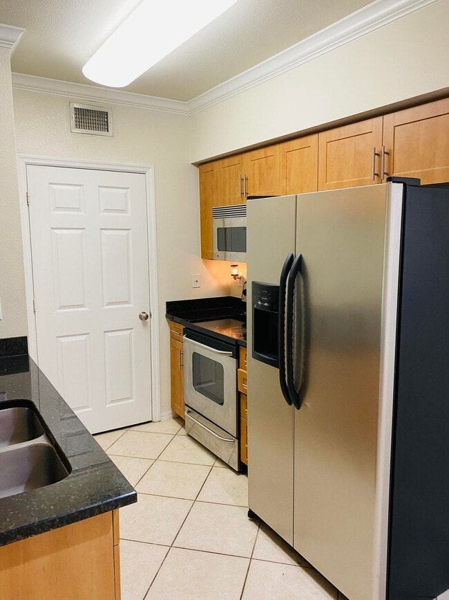 Foto del edificio - 6482 Emerald Dunes Dr