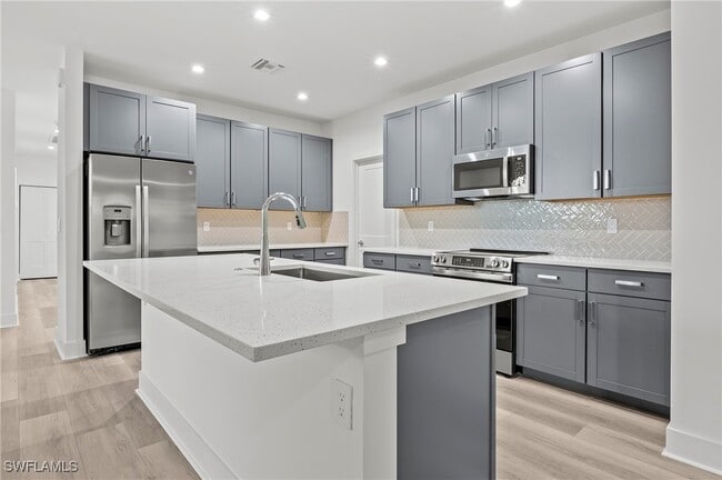 Building Photo - 13000 Georges Cay Pl
