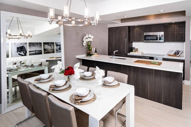 Building Photo - 500 E Las Olas Blvd