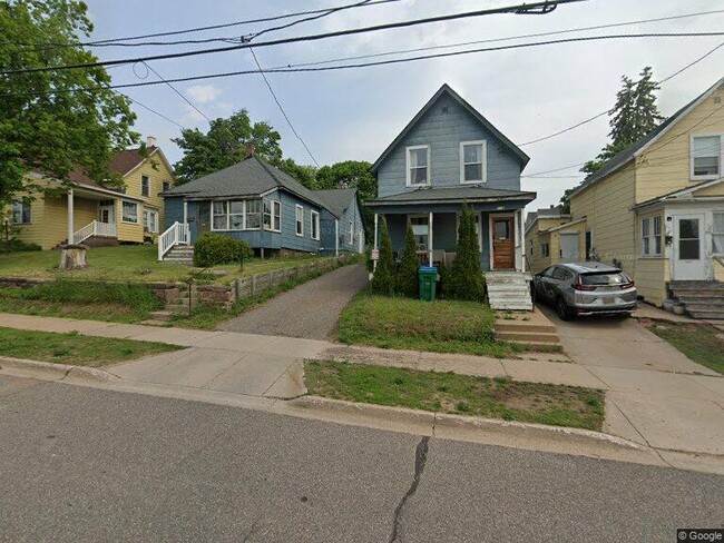 Building Photo - 208 West Bluff Street