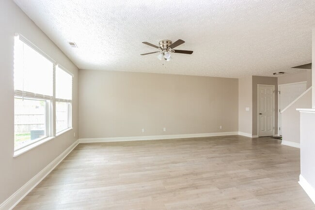 Foto del edificio - 6245 Jolliff St