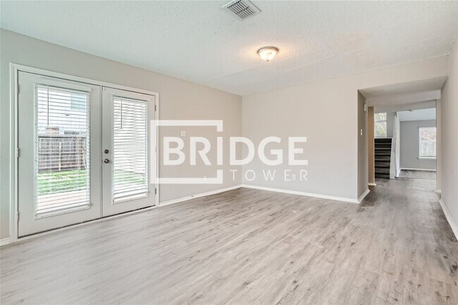 Building Photo - 10415 Huntington Estates Drive