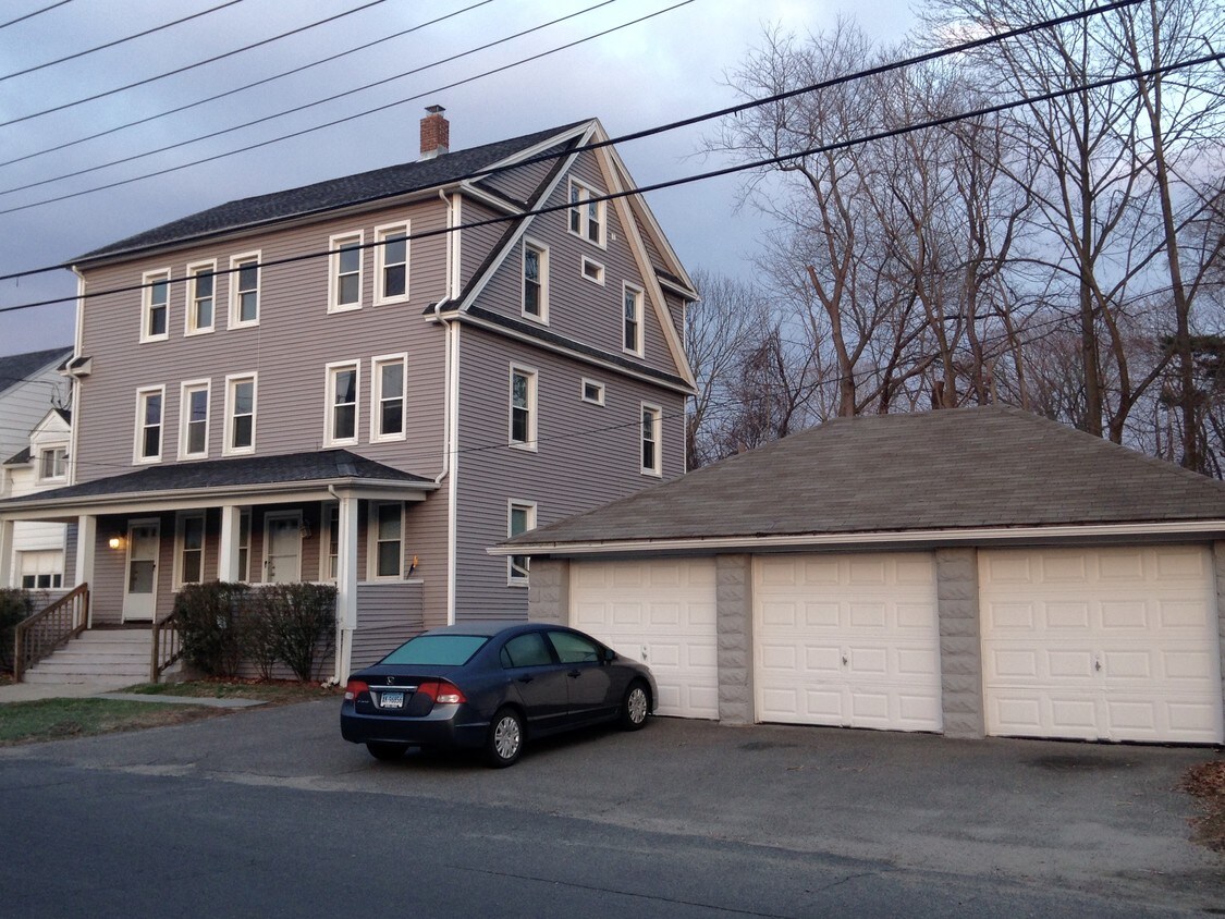 Primary Photo - 119 Maltby St