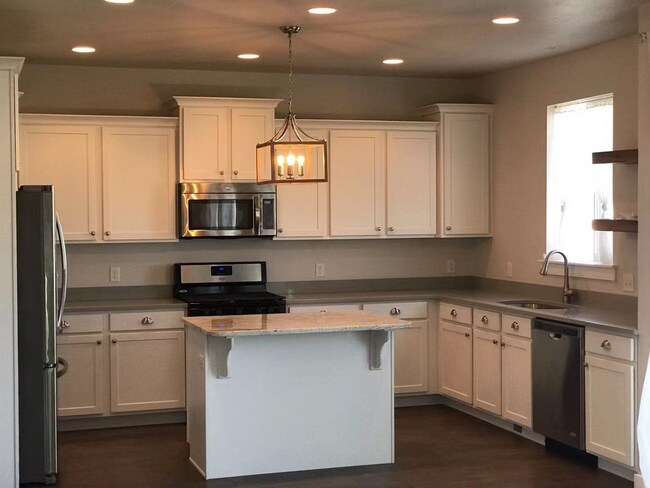 Foto del edificio - 7834 N Red River Dr