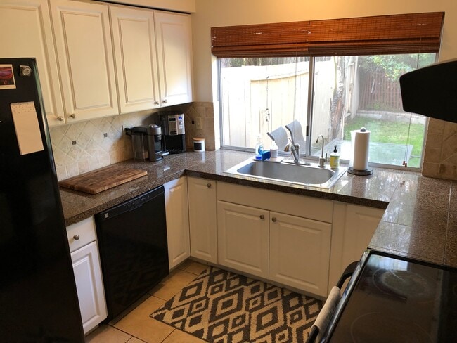 Foto del edificio - 7388 Freeman Pl