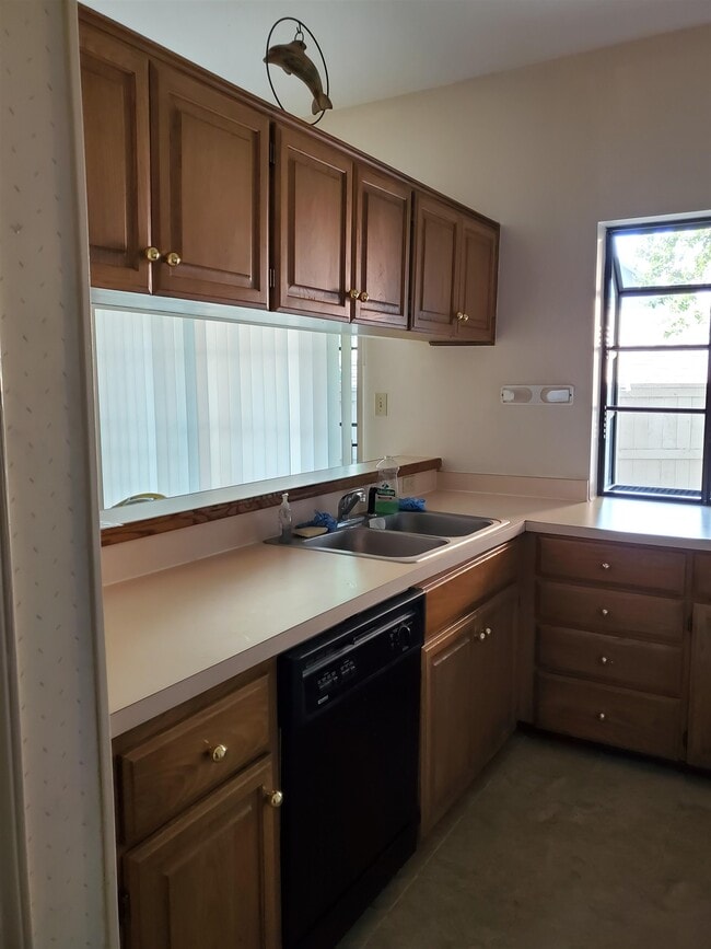 Building Photo - 20 Chapel Hill Cir