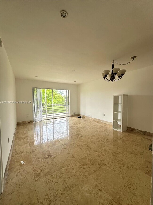 Foto del edificio - 20200 NE 27th Ct
