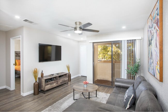 Foto del edificio - 680 N Ashurst Ct