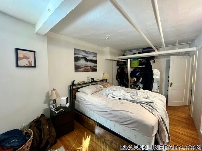 Foto del edificio - 1748 Beacon St