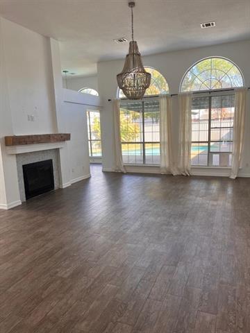 Foto del edificio - 5718 Willowbrook Dr