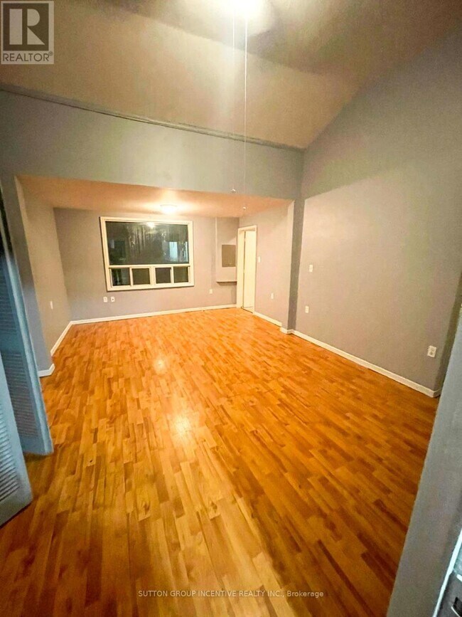 Photo du bâtiment - 26951 Kennedy Rd