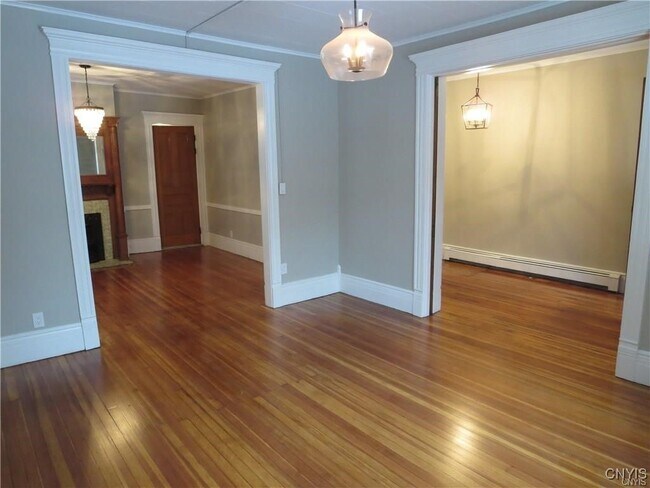 Foto del edificio - 1725 James St