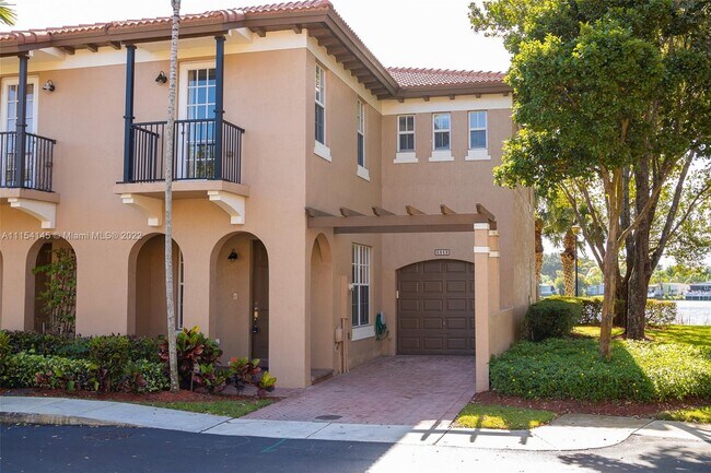 Building Photo - 6869 Julia Gardens Dr