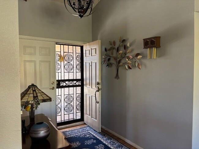 Building Photo - Lovely Updated 2bed/2bath Home in desert landscape of 45+ Active Adult Community of Leisure World...