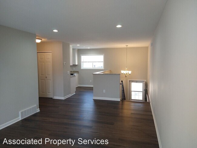 Building Photo - 3 br, 1.5 bath House - 316 Shawnee Trail