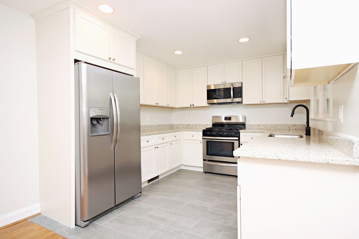 Primary Photo - Renovated One-Level Belmont Home