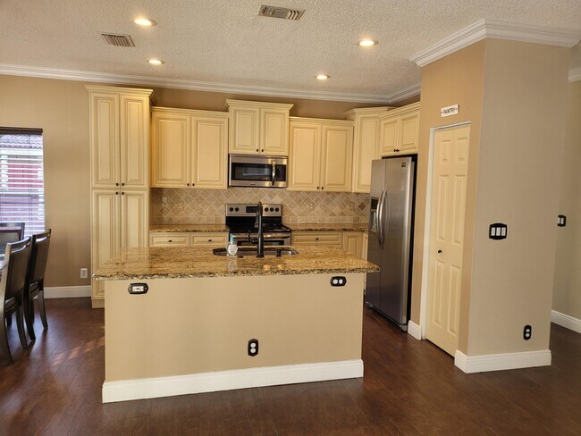 Building Photo - 6761 Red Reef St