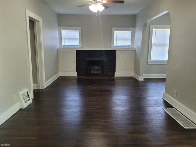 Foto del edificio - 4 br, 2 bath House - 1037 South Seneca Street