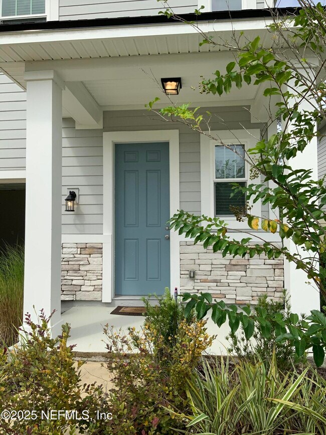 Building Photo - 230 Starnberg Ct