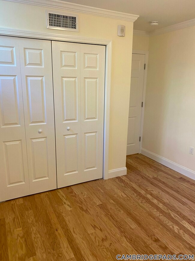 Building Photo - 18 Chauncy St