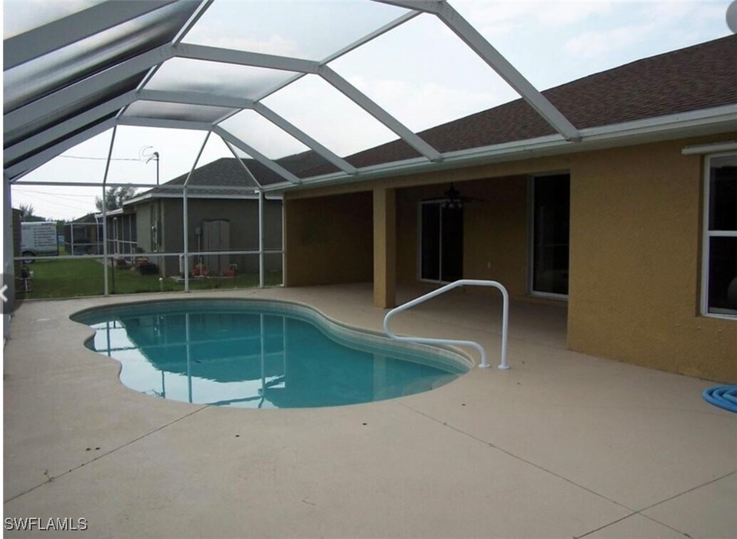 Primary Photo - 1422 SW 43rd Ln