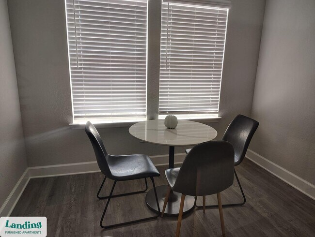 Foto del edificio - 120 NW 148th Terrace