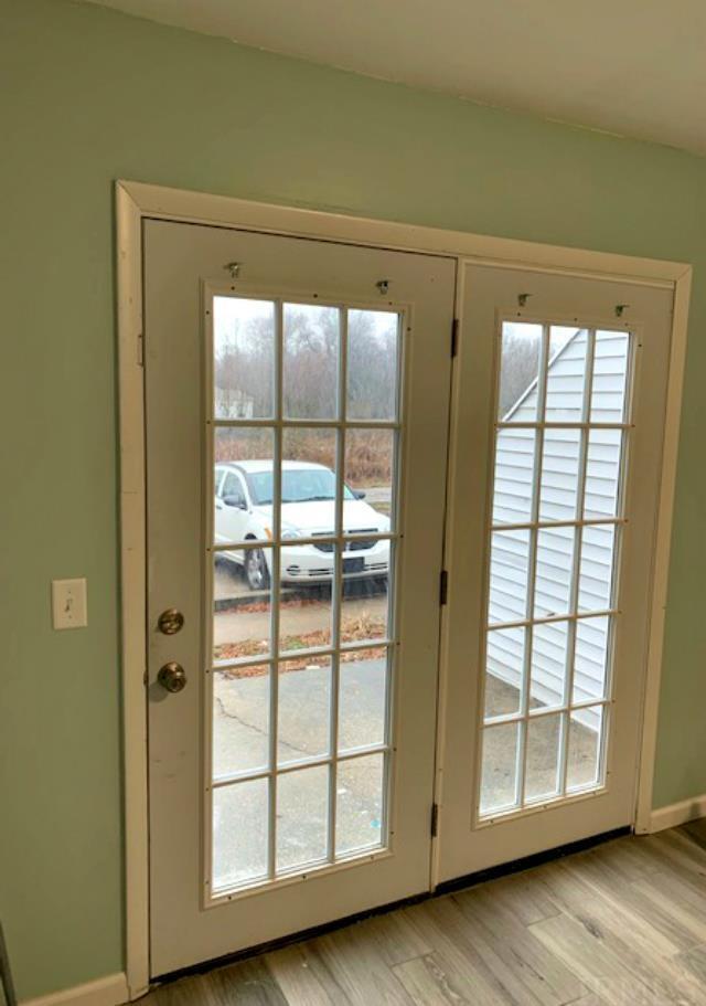 Building Photo - 5287 Oakwood Dr